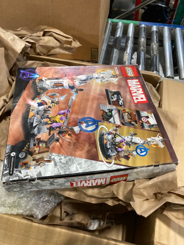 Photo 2 of LEGO Marvel Endgame Final Battle, Avengers Model for Build and Display, Collectible Marvel Playset with 6 Minifigures Including Captain Marvel, Shuri and Wanda Maximoff, Marvel Fan Gift Idea, 76266 Standard Packaging