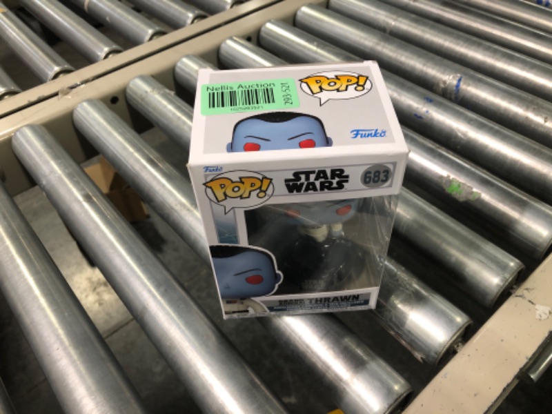 Photo 2 of Funko Pop! Star Wars: Ahsoka - Grand Admiral Thrawn