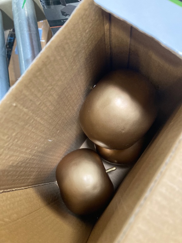 Photo 1 of *only 3*
6 PCS Artificial Gold Apple Fake Apples Fruit Home Party Christmas Decoration