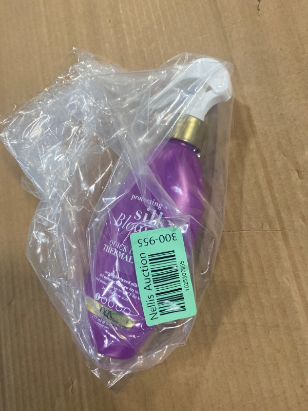 Photo 1 of OGX Protecting + Silk Blowout Quick Drying Thermal Spray, 6 Fl Oz (Pack of 1)
