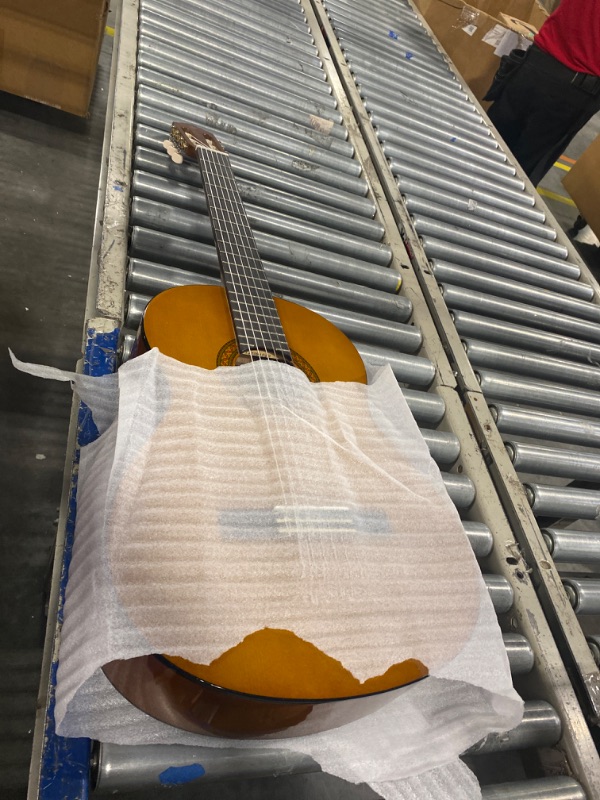 Photo 1 of **READ NOTES BEFORE PURCHASING ITEM** 
Yamaha C40II Classical Guitar Full Size Guitar