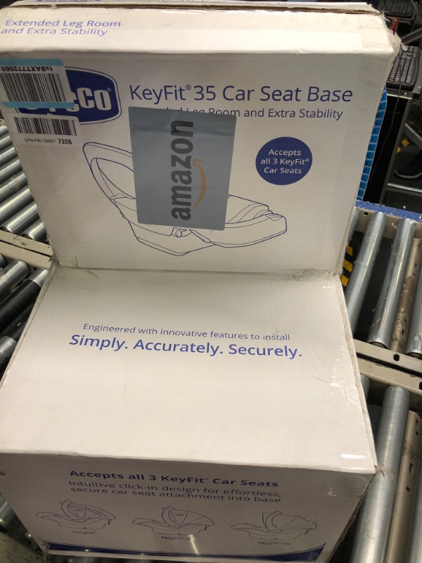Photo 1 of Chicco KeyFit 35 Infant Car Seat Base - Anthracite