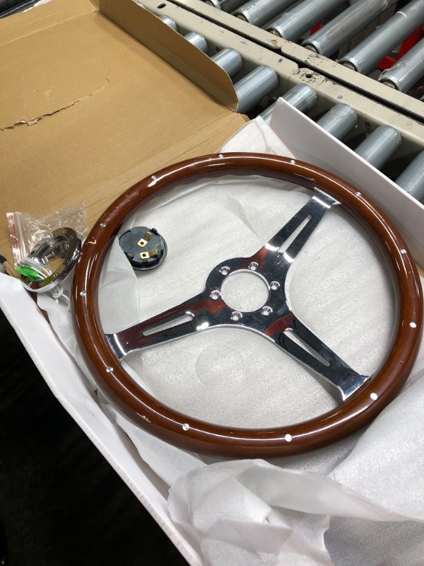 Photo 2 of 15" 6 Bolt Wood Grain Racing Rivet Steering Wheel Vintage Nostalgia Style Steering Wheel with Horn Buttons 15'' Rivet Style