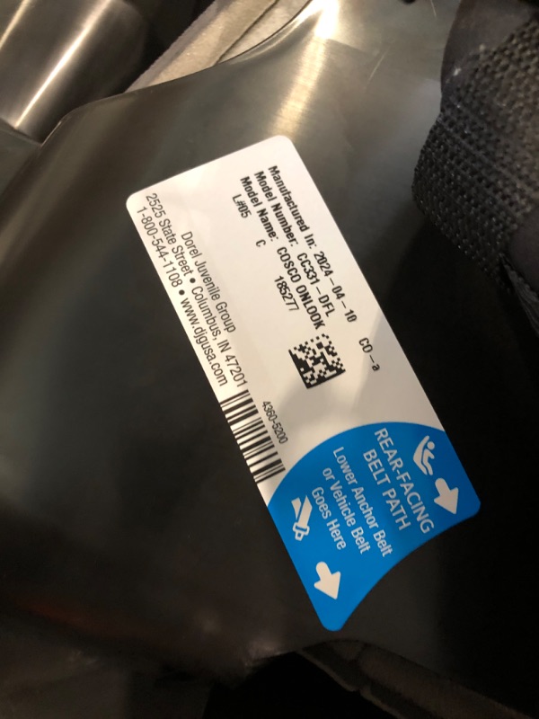 Photo 1 of Cosco Onlook 2-in-1 Convertible Car Seat, Rear-Facing 5-40 pounds and Forward-Facing 22-40 pounds and up to 43 inches, Black Arrows