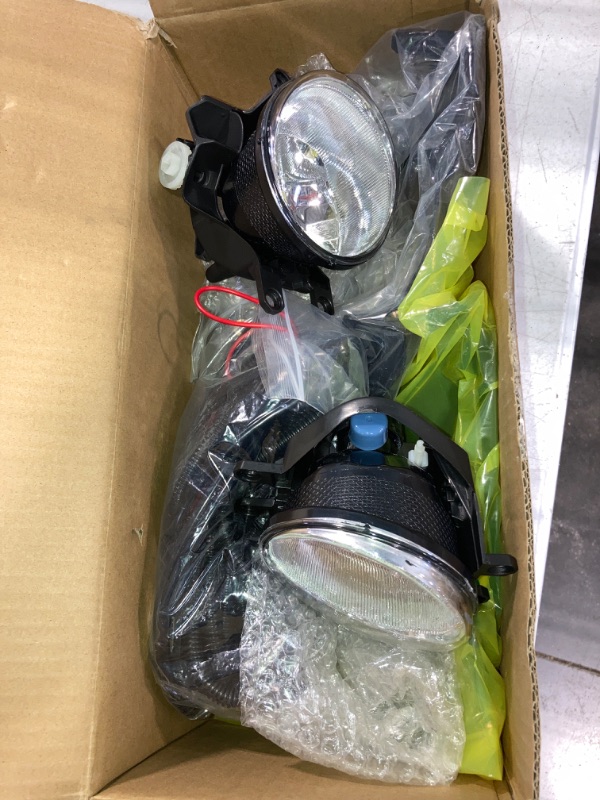 Photo 2 of Fog Lights Assembly Replacement for 2014 2015 2016 Toyota Corolla S SE Daytime Running Clear Lens Bumper Fog Lamp Left+Right Side (Passenger & Driver Side)