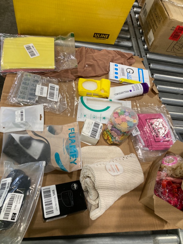 Photo 1 of ***BUNDLED BAG OF  ***
***AS IS / NO RETURNS -  FINAL SALE***
