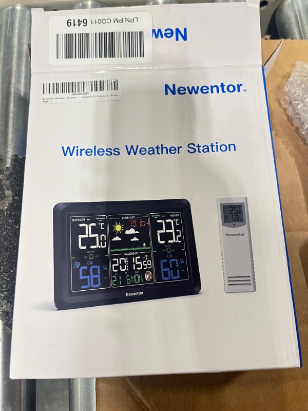 Photo 2 of *** NOT FUNCTIONAL**** SELLING AS PARTS***** Weather Station Wireless Indoor Outdoor Thermometer, Color Display Digital Weather Thermometer with Atomic Clock, Forecast Station with Calendar and Adjustable Backlight