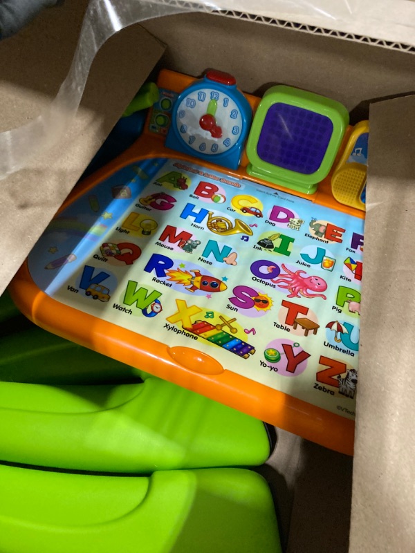 Photo 3 of 4VTech Touch and Learn Activity Desk (Frustration Free Packaging), Green
