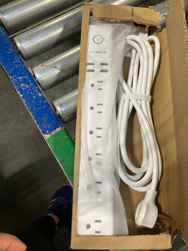 Photo 3 of  
Visit the Store, AUOPLUS
AUOPLUS
Visit the Store
4.8  11,124
Surge Protector Power Strip with USB Ports, 10ft Extension Cord, 6 Outlets and 4 USB Ports, AUOPLUS Mountable Flat Plug with Overload Protection, ETL Listed
Amazon's
Choice
in Power Strips by 