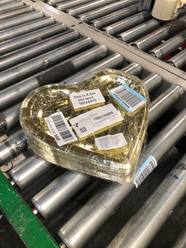 Photo 1 of 100 Pc Heart Shaped Disposable Plates, Gold