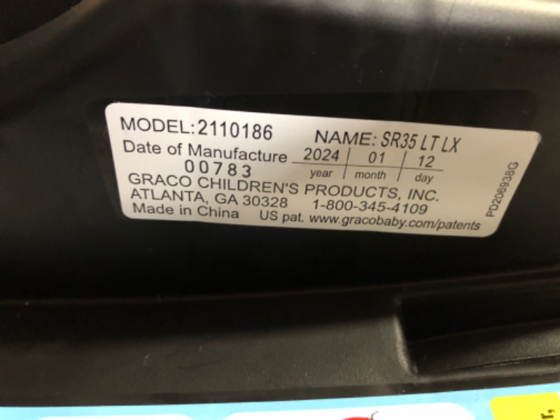 Photo 3 of ***USED -  DIRTY - LIKELY MISSING PARTS - UNABLE TO VERIFY FUNCTIONALITY***
Graco SnugRide 35 Lite LX Infant Car Seat, Studio SnugRide 1 Count (Pack of 1) Studio