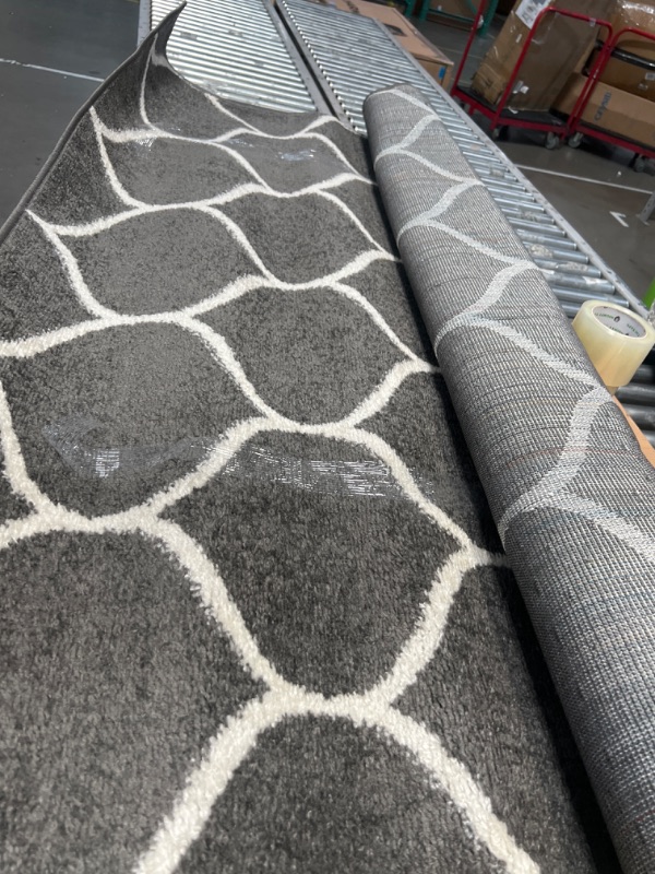 Photo 1 of 5ftx8ft area rug-grey 