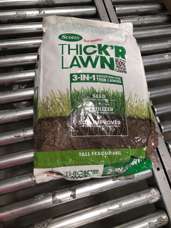 Photo 1 of Scotts Turf Builder THICK'R LAWN Grass Seed, Fertilizer, and Soil Improver for Tall Fescue, 4,000 sq. ft., 40 lbs. 40 lb. Thick'R