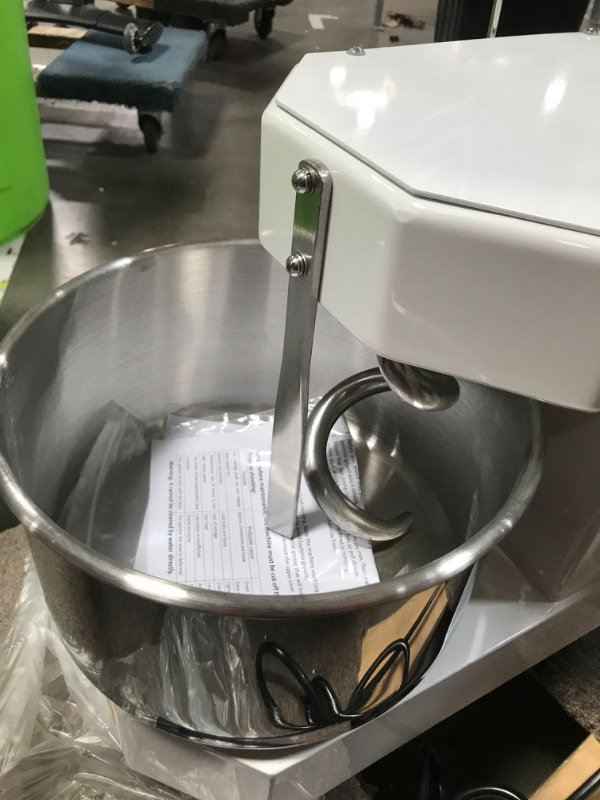 Photo 1 of VEVOR Commercial Food Mixer, 7.3Qt Capacity, 450W Dual Rotating Dough Kneading Machine with Food-grade Stainless Steel Bowl, Security Shield & Timer Included, Baking Equipment for Restaurant Pizzeria