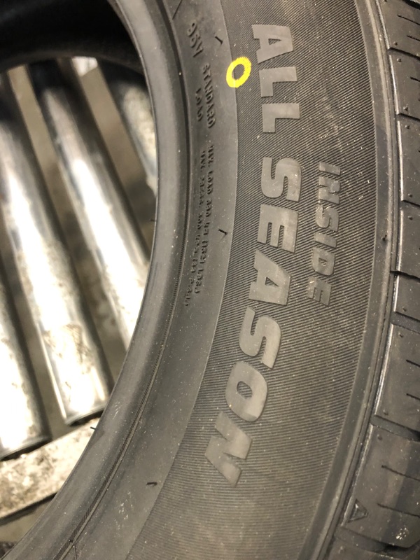 Photo 1 of Crossmax 215/60R16 95V CT-1