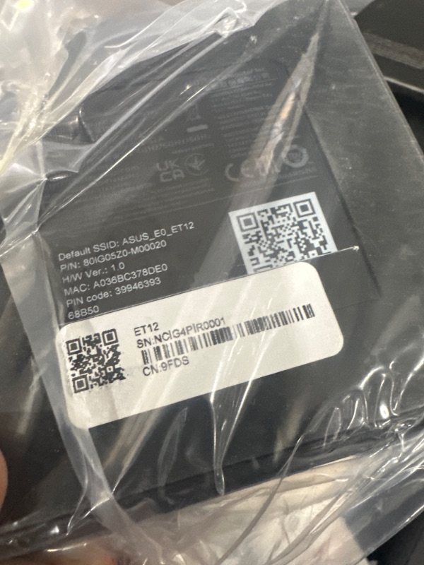 Photo 1 of ASUS TeK ET12 -B-2-PK RT ZenWiFi Pro AXE11000 Tri-Band Wi-Fi 6E Mesh System
