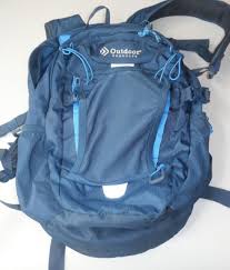 Photo 1 of * Missing Parts* Outdoor Products 17 Ltr Deluxe Hydration Pack, with 2-Liter Reservoir, Green, Unisex, Lightweight
