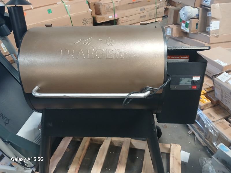 Photo 4 of * SEE NOTES* Traeger Grills Pro 34 Electric Wood Pellet Grill and Smoker, Bronze
