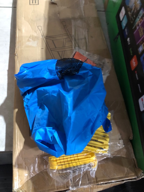 Photo 4 of ***USED - UNABLE TO CONFIRM IF ITEM HOLDS AIR - SEE PICTURES***
Inflatable Bounce House, Bouncy House for Kids 3-10 Ages, Jumping Castle with Air Blower,Carry Bag, Ball Pit, Basketball Hoop, Slide