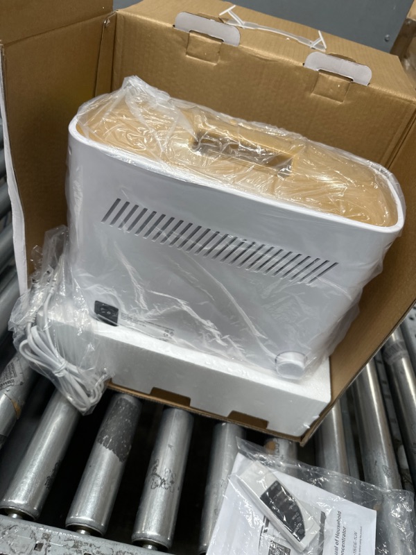Photo 1 of Oxygen Concentrator, Portable Oxygen Concentrator for Home Use, with Oxygen Tubing, Stable Supplemental Oxygen, Oxygen Generator, Can Remote Control