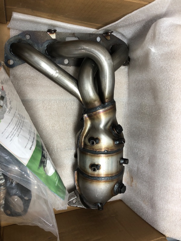 Photo 2 of Catalytic Converter Compatible with Honda Accord 2003 2004 2005 2006 2007 2.4L l4 Catalytic Convertor Direct-fit Euro IV 16299 (EPA Compliant) Honda Accord 2003-2007