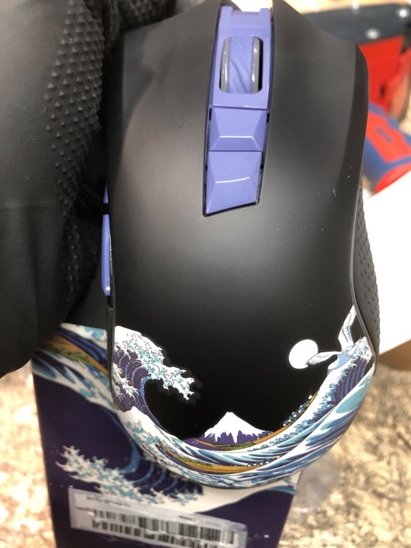 Photo 1 of great wave mouse