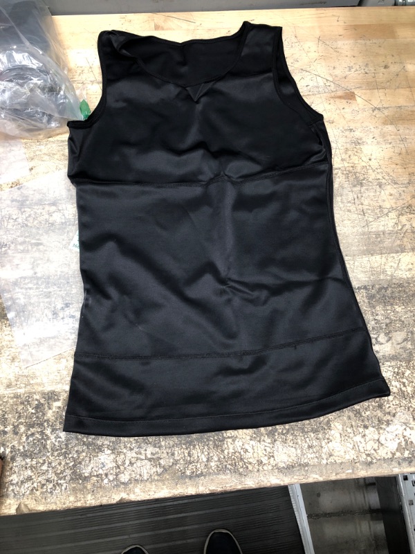 Photo 1 of medium compression tank shirt 