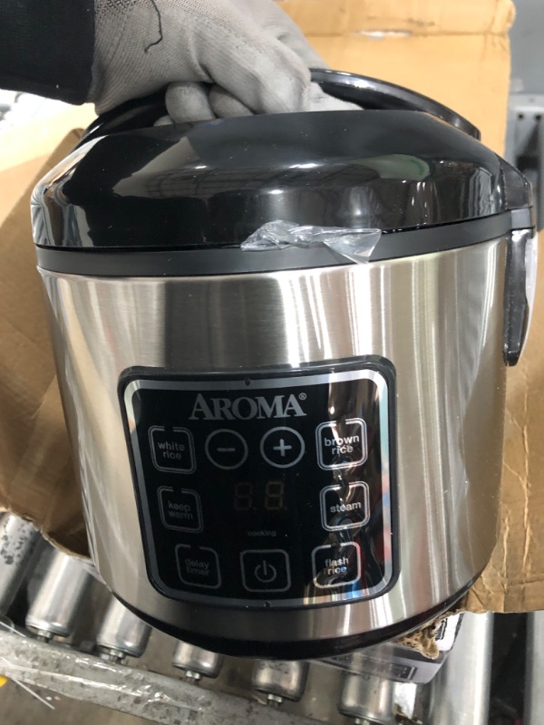 Photo 3 of **read notes** Aroma Housewares ARC-914SBD Digital Cool-Touch Rice Grain Cooker and Food Steamer, Stainless, Silver, 4-Cup (Uncooked) / 8-Cup (Cooked) Basic