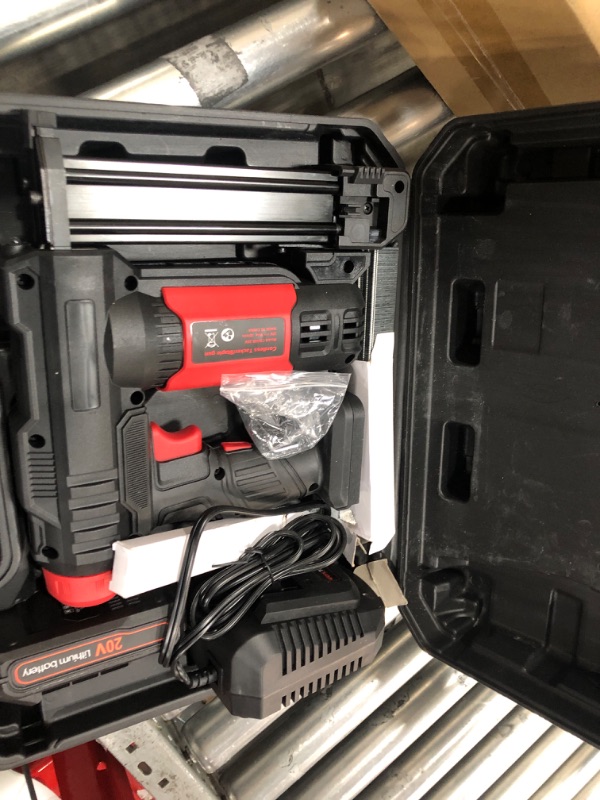 Photo 3 of Werktough 20v Cordless Staple Gun Brad Nailer 2 in 1 Aluminum Metal magzine 1 Hour Fast Charger 2000mA Lithium Battery 2000pcs Free Staples(90 4/5”1000+18GA 1”x1000) in Tool Case