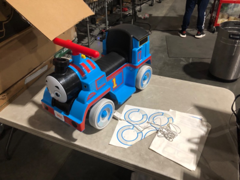 Photo 8 of ***USED - MISSING PARTS - SEE COMMENTS***
Power Wheels Thomas & Friends battery-powered ride-on train with track for indoor play, toddler toys, for ages 1-3 years PW Thomas on track ride on