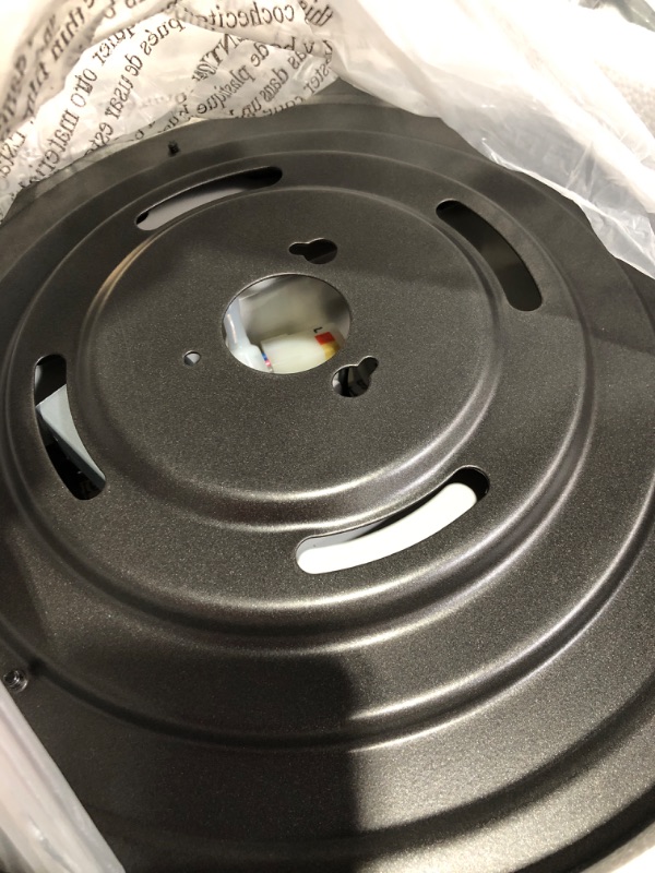 Photo 1 of (read full post) Hunter Fan Company Hardaway 52 Inch 6 Blade 3 Speed Indoor Ceiling Fan with LED Light 
used item * missing glass globe * sold for parts * repair *
