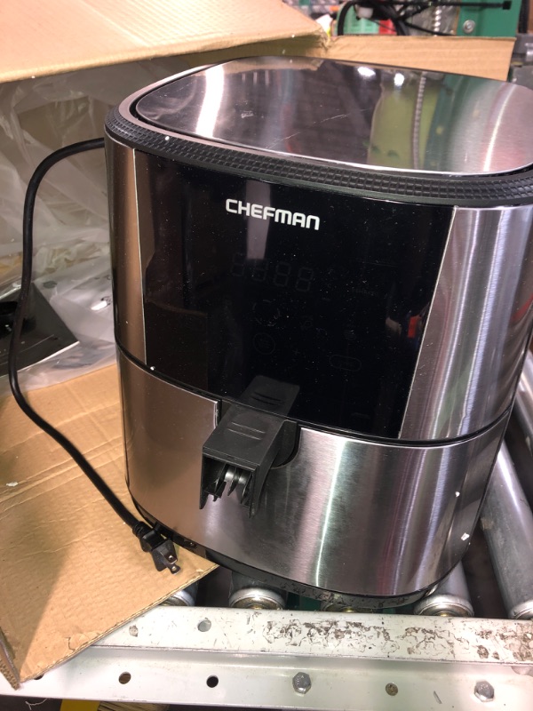 Photo 3 of (MINOR DAMAGE SEE NOTES) (NO RETURNS)
Chefman TurboFry® Touch Air Fryer, XL 8-Qt Family Size, One-Touch Digital Control Presets, French Fries, Chicken, Meat, Fish, Nonstick Dishwasher-Safe Parts, Automatic Shutoff, Stainless Steel 8 QT Air Fryer