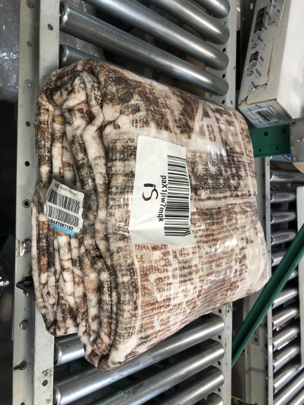 Photo 1 of Machine Washable Rug 8' x 10' Vintage Design Area Rugs 