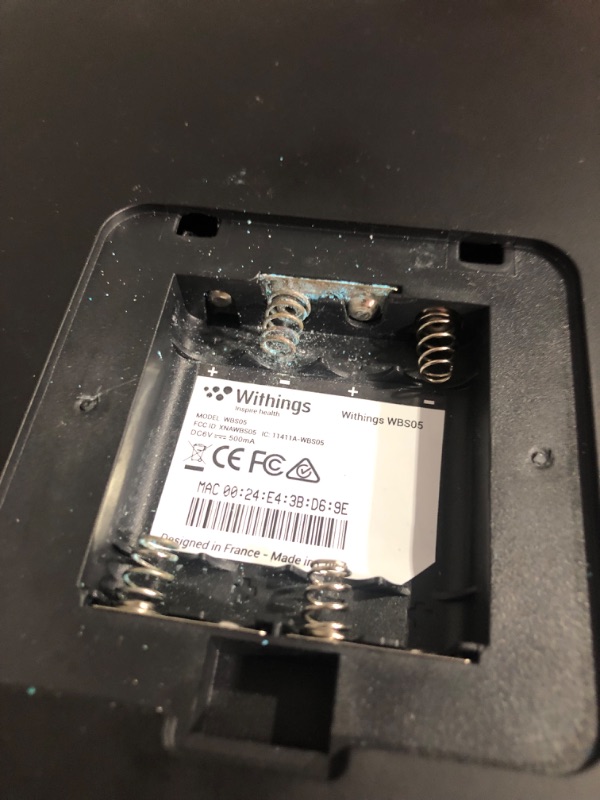 Photo 4 of ***USED - BATTERY CONTACTS CORRODED - SEE PICTURES - UNABLE TO TEST***
WITHINGS Body Smart - Accurate Scale for Body Weight and Fat Percentage