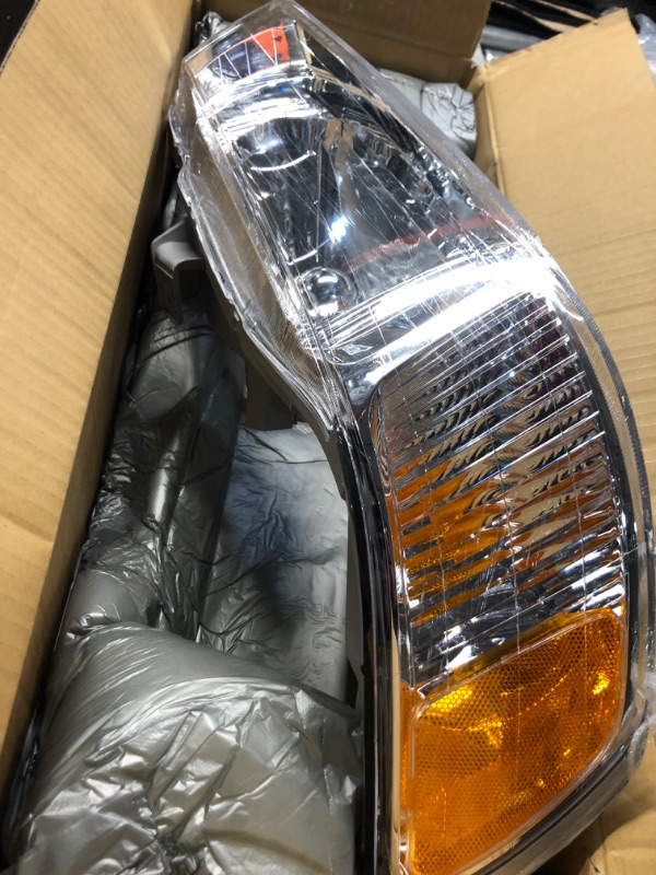 Photo 2 of Dorman 1590503 Passenger Side Headlight Assembly Compatible with Select Honda Models