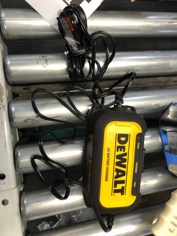 Photo 4 of DEWALT DXAEC2 DXAEC2 Professional 2-Amp Automotive Battery Charger and Maintainer