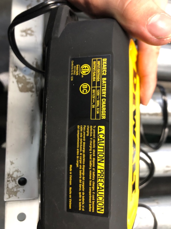 Photo 5 of DEWALT DXAEC2 DXAEC2 Professional 2-Amp Automotive Battery Charger and Maintainer