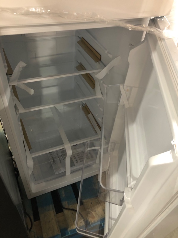 Photo 3 of ***MAJOR DAMAGE - SEE COMMENTS***
18 cu. ft. Top Freezer Refrigerator DOE in White