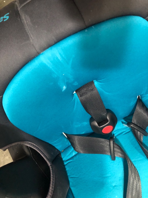 Photo 5 of ***USED - DIRTY - LIKELY MISSING PARTS***
Safety 1st Grand 2-in-1 Booster Car Seat, Forward-Facing with Harness, 30-65 pounds and Belt-Positioning Booster, 40-120 pounds, Capri Teal