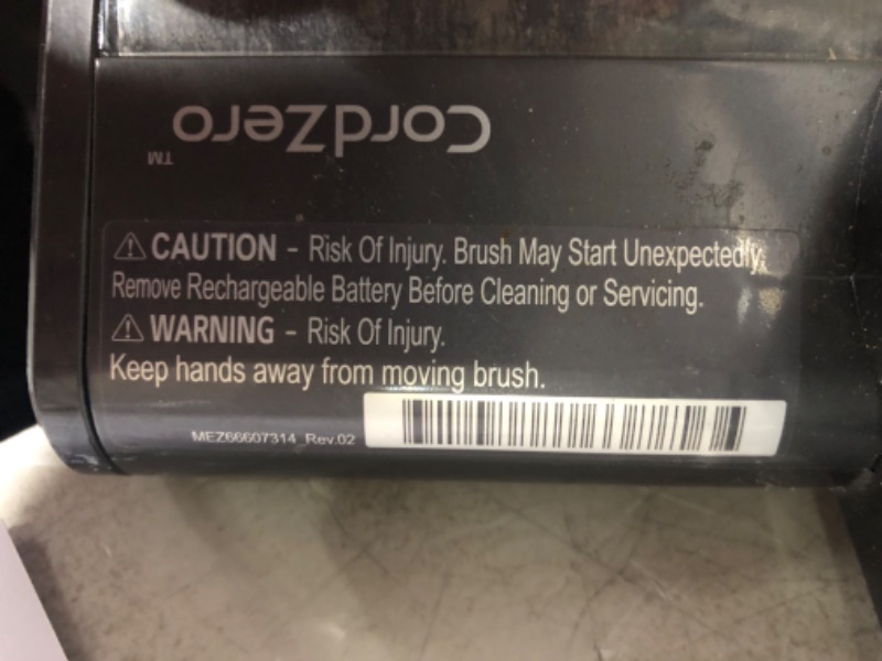 Photo 10 of ***USED - DIRTY - COVERED IN SCUFFS AND SCRAPES - POWERS ON - UNABLE TO TEST FURTHER - NO PACKAGING***
LG CordZero A931KWM All in One Cordless Stick Vacuum with Auto Empty, New Dual Floor Max Nozzle, Quick Release Rechargeable Battery, 10 Year Motor Warra