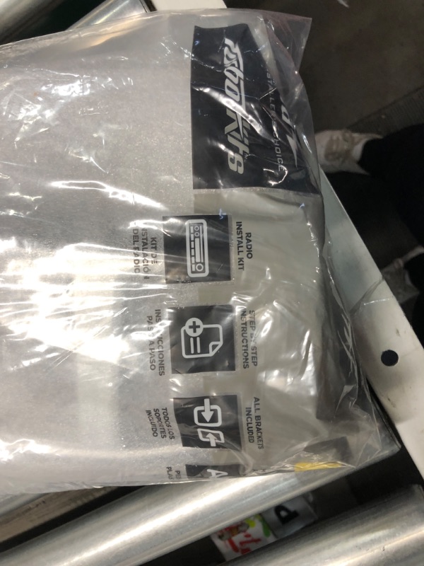 Photo 1 of Metra Electronics 99-7804B Aftermarket Radio Installation Dash Kit