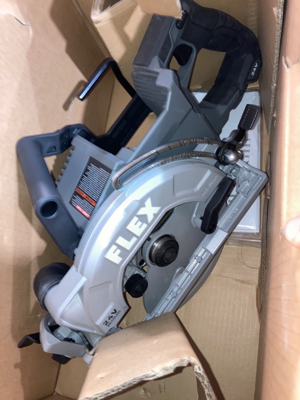 Photo 5 of (READ FULL POST) FLEX 24V Brushless Cordless 7-1/4-Inch Circular Saw Kit with 8.0Ah Lithium Battery and 280W Rapid Charger - FX2141-1D
