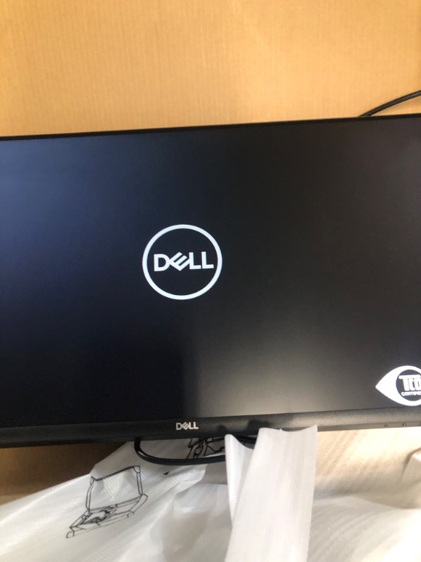 Photo 3 of Dell SE2722HX - 27-inch FHD (1920 x 1080) 16:9 Monitor with Comfortview (TUV-Certified), 75Hz Refresh Rate, 16.7 Million Colors, Anti-Glare with 3H Hardness,