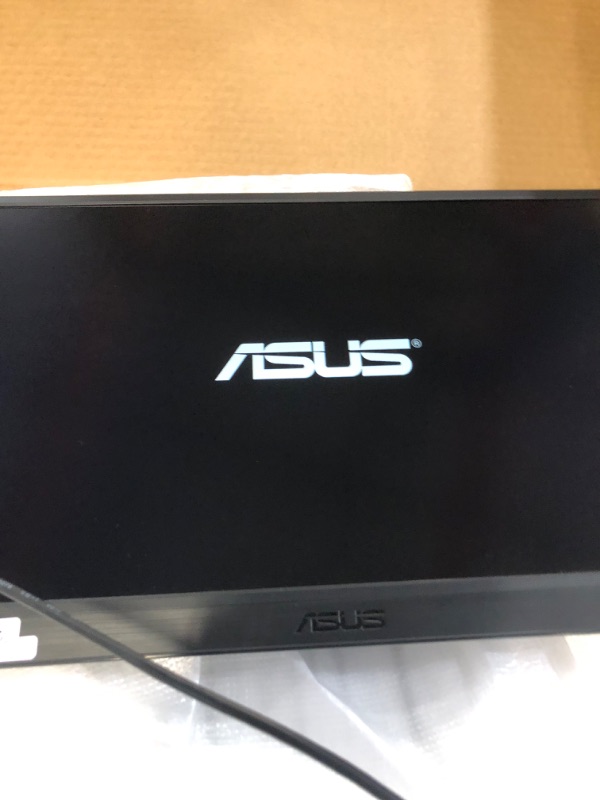 Photo 2 of ASUS ZenScreen 15.6” 1080P Portable USB Monitor (MB166B)-Full HD,IPS, USB3.2, Anti-glare surface