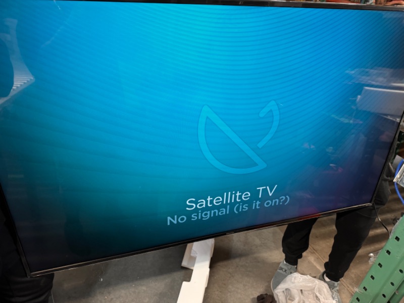 Photo 1 of Roku 65" Select Series 4K HDR Smart RokuTV with Enhanced Voice Remote