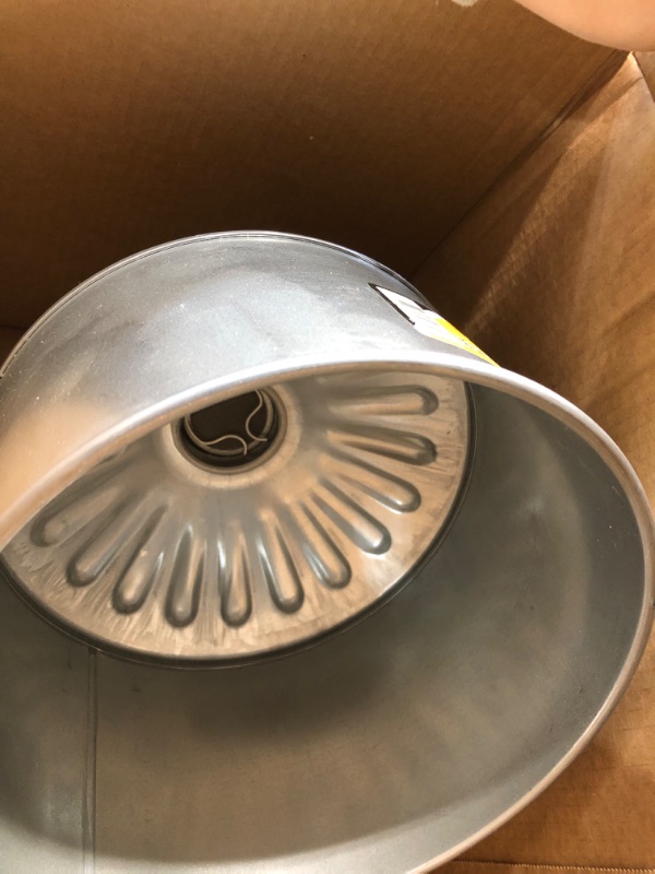 Photo 2 of LUMAX LX-1708 Silver 8 Quart Galvanized Funnel with Removable Stainless-Steel Screen. Heavy-Duty Construction for Rugged use. Has a Fluted Bottom to Prevent Swirling.