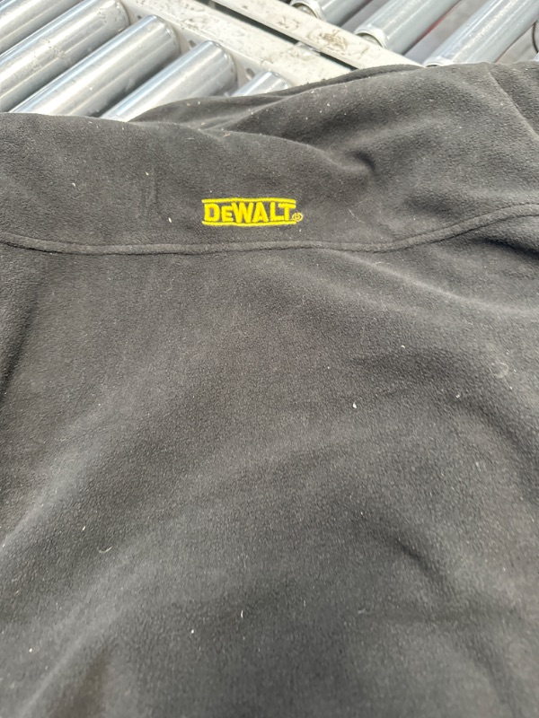 Photo 4 of (READ FULL POST) Dewalt SHERPA REVERSIBLE FLEECE HEATED VEST