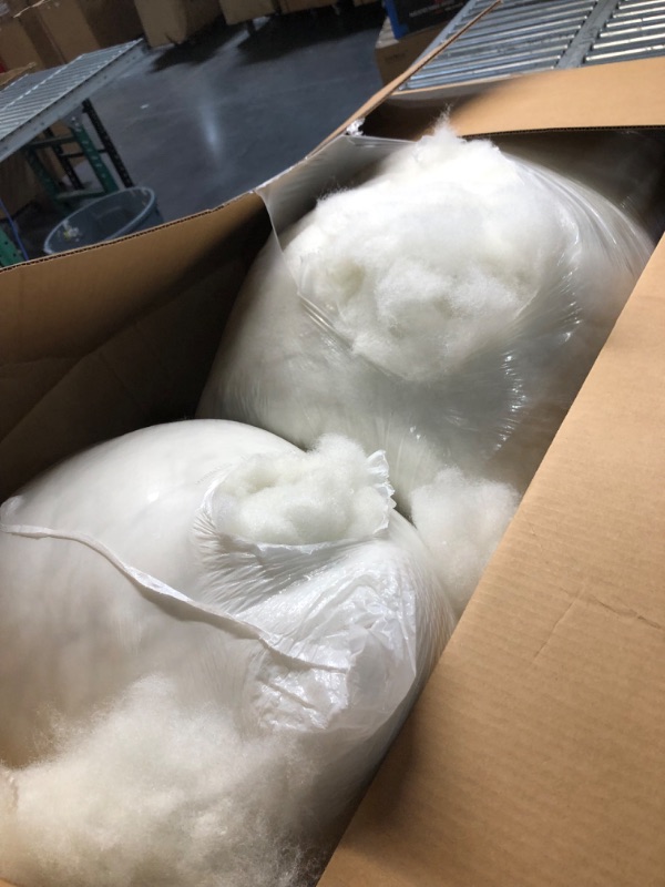 Photo 3 of Fairfield 10-Pound Poly-Fil Premium Polyester Fiber
