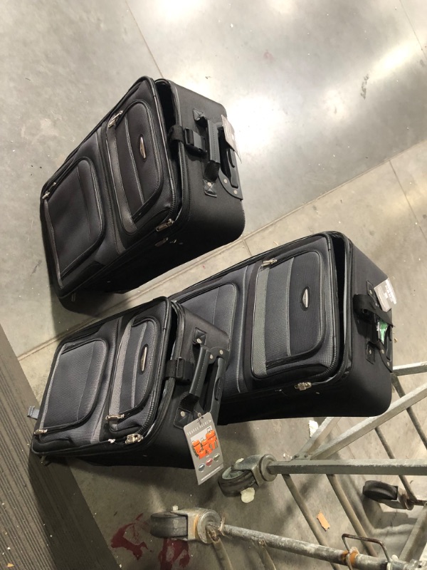 Photo 2 of ***USED - DIRTY - NO PACKAGING***
Travel Select Amsterdam Expandable Rolling Upright Luggage, Gray, 8-Piece Set 8-Piece Set (15/21/25/29/Packing Cubes) Gray