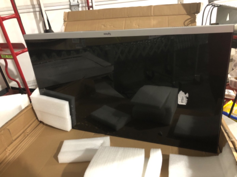 Photo 1 of **PARTS ONLY NON REFUNDABLE NO RETURNS SOLD AS IS**READ NOTES**SYLVOX Smart RV TV, 32 inch TV with DVD Player Built-in, 12 Volt TV for RV Camper 1080P FHD, Android Smart Free Download APPs